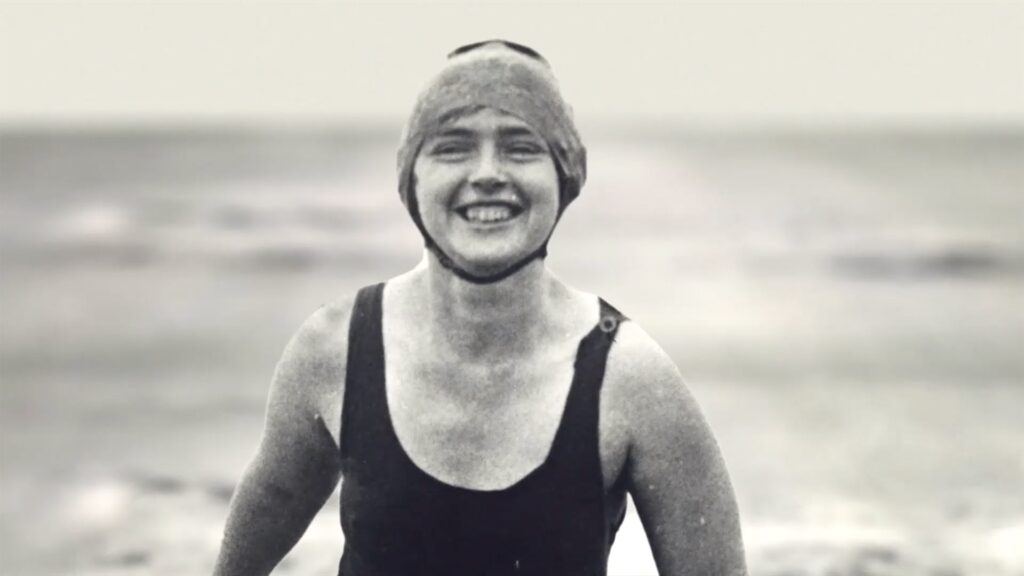 Die Schwimmerin Mercedes Gleitze, die 1927 mit der ersten wasserdichten Uhr über den Ärmelkanal schwamm